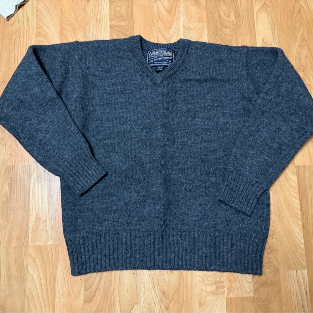 Abercrombie Sweater 100% Wool Gray Knit Large